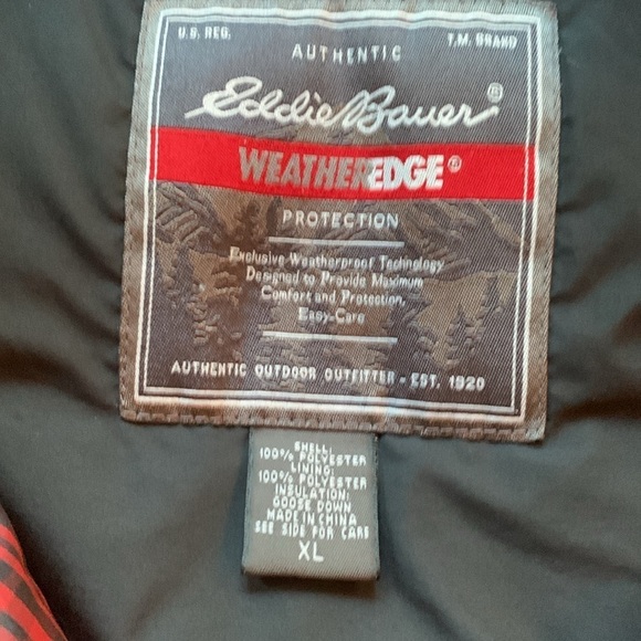 Eddie Bauer s XL red and black goose down quilted vest - Picture 5 of 9